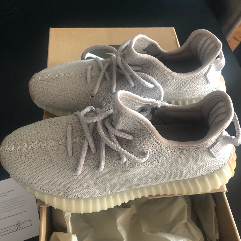 Yeezy Boost 350 V2 - sesame - sz 7